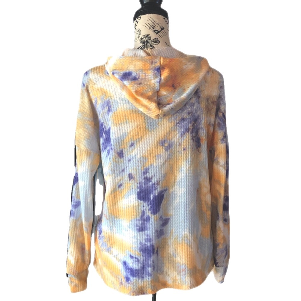 NWT Ava James Women’s Tie-Dye Waffle Knit Hoodie - Picture 2 of 8